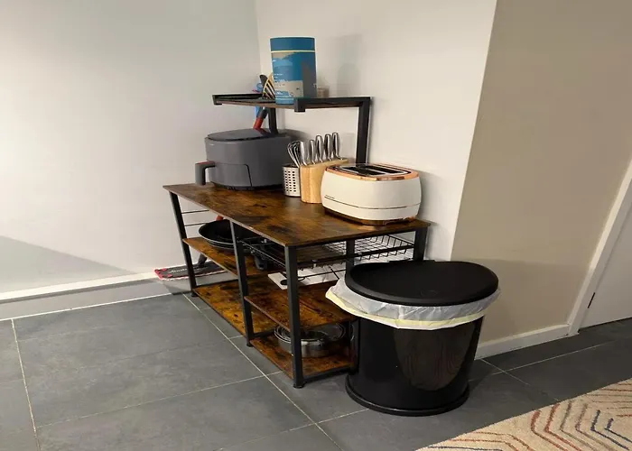 Holiday home Stylish Townhouse With Parking - Pass The Keys *