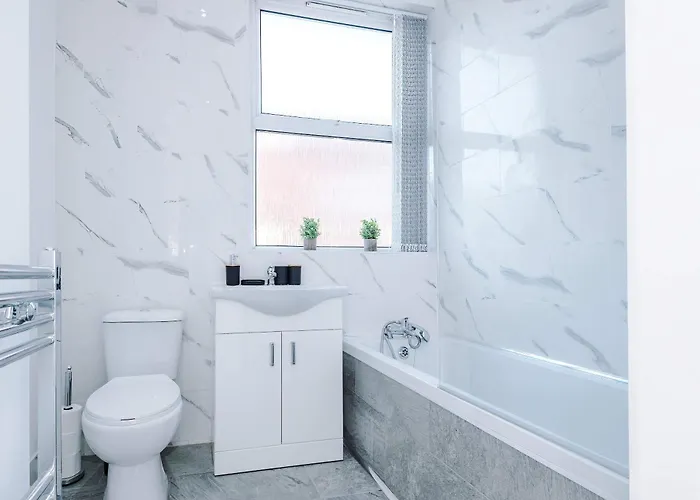 펜션 3 Bedroom Town House - Etihad Stadium - Free Parking 맨체스터