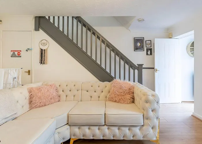 2br House Contractors Parking Wifi マンチェスター