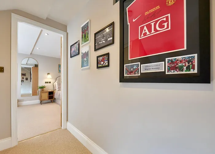Stylish 4 Bed In Old Trafford Next To Mufc Feriehus Manchester