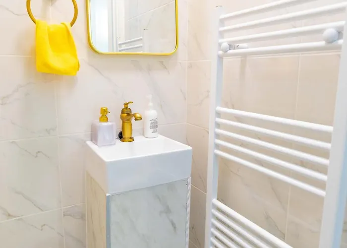 Paradise Nestv * 맨체스터