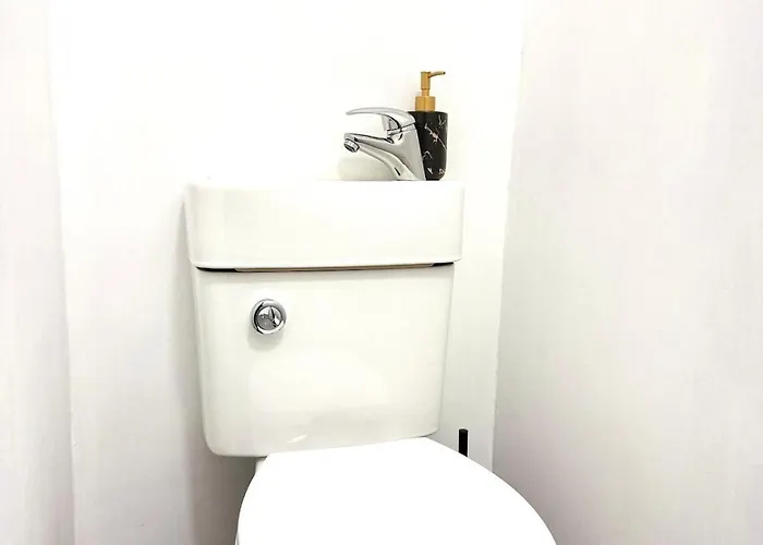 Modern And Comfy 3 Bed Near Etihad And Coop Live Arena * Mánchester