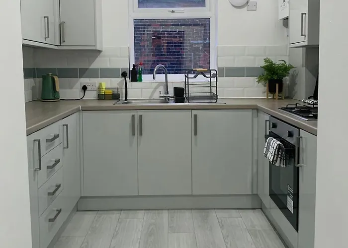 Modern 3-br On Edge Of Center With Free Parking Dom wakacyjny *