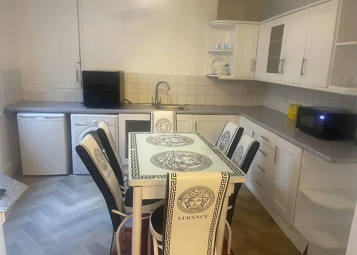 Princess Shahzadi ホームステイ *