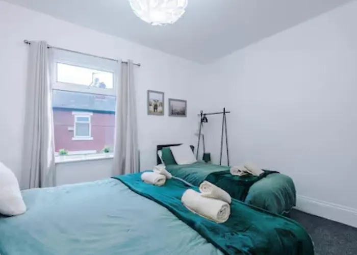 Modern 2-bed House Near Centre - Sleeps 6 * 맨체스터