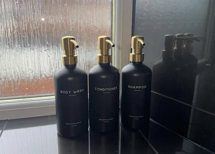 Modern And Comfy 3 Bed Near Etihad, Coop Live Arena And Centre *