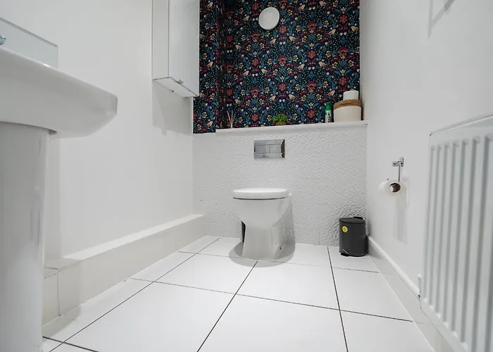 E-haven - Etihad-coop Live-free Parking-pool Table * Manchester