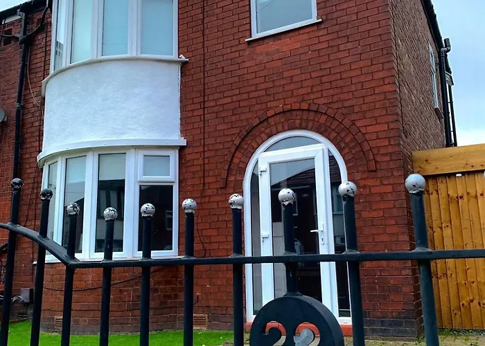 Modern 3-br On Edge Of Center With Free Parking Dom wakacyjny