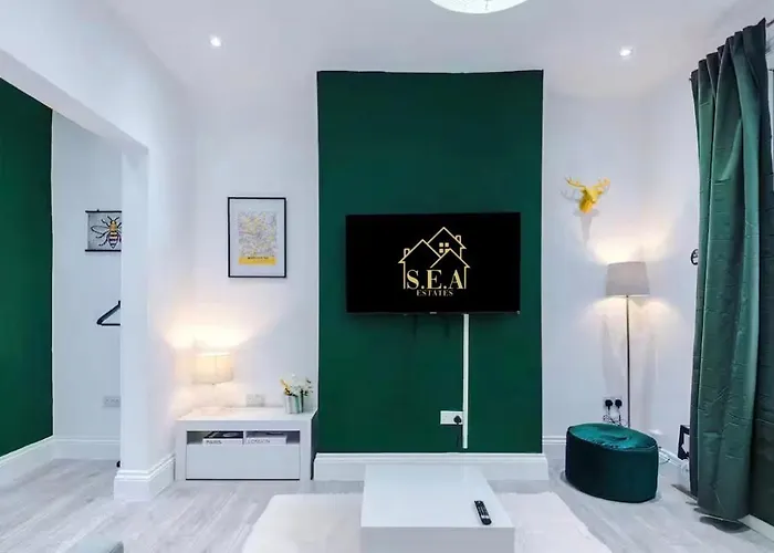 펜션 Modern 2-bed House Near Centre - Sleeps 6 맨체스터