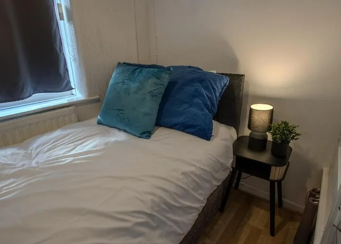 Nyaraló Modern 3br House - Quiet Clifton Area *