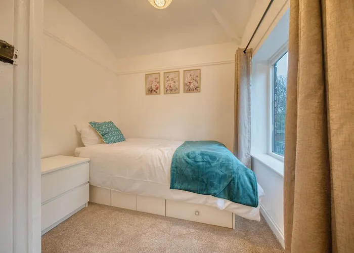 Modern 3br Sleeps 7 Parking