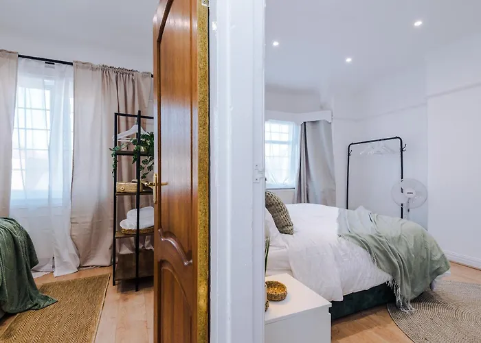 Free Park Stunning 3bedroom In Manchester