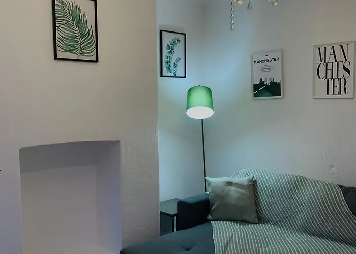 Modern 3-br On Edge Of Center With Free Parking 度假居 曼彻斯特