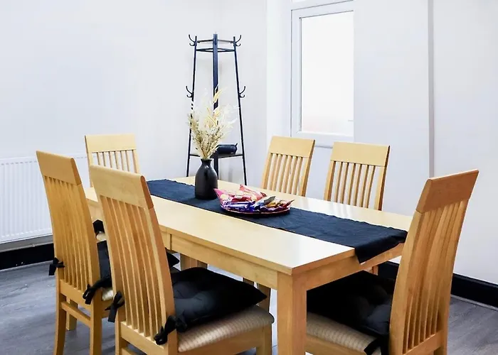 Holiday home Cosy Luxe With Fresh Bakes Manchester