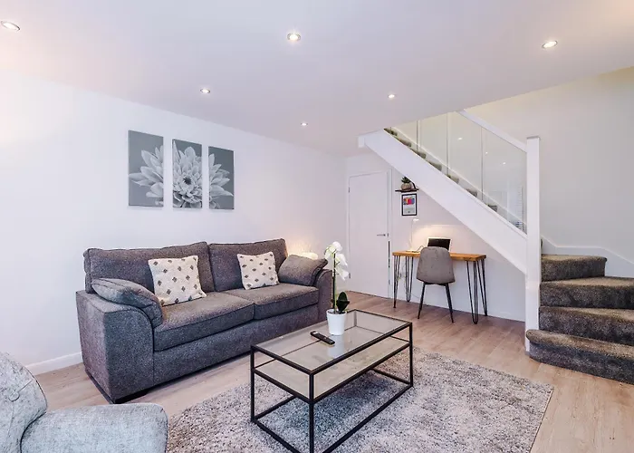 펜션 Stylish 2br House For 4 In With Parking 맨체스터