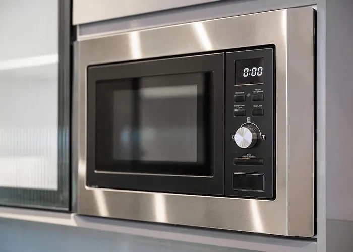 Contractors Stay-wi-fi-free Parking-22 Percent Off Monthly *