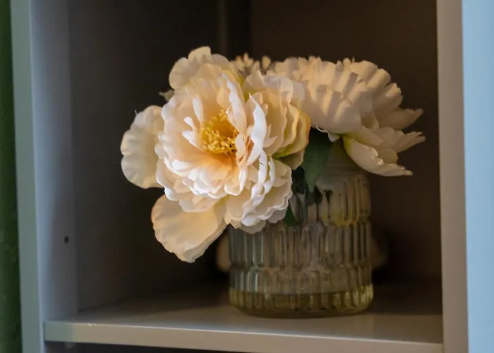 Premium Failsworth - Sleeps Up To 14!