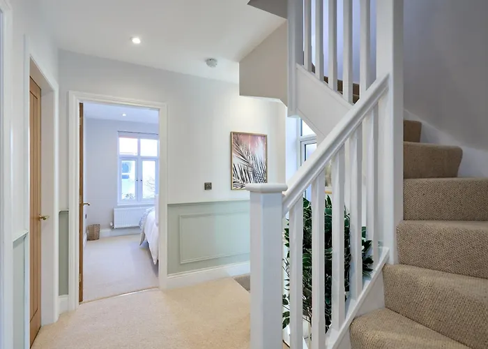 Semesterbostad Stylish 4 Bed In Old Trafford Next To Mufc *