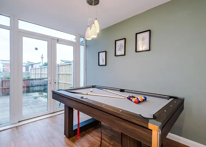 Stylish House In With Pool Table Prázdninový dům *