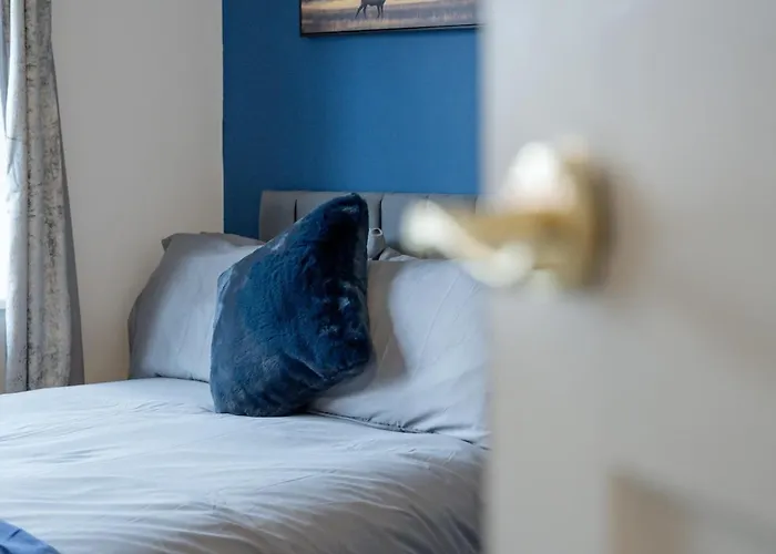 Дом отдыха Luxury Group - - Sleeps 9 Манчестер