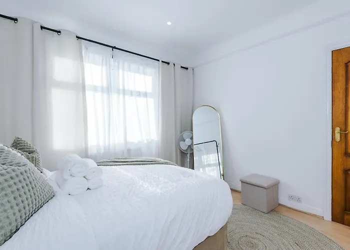 度假居 Free Park Stunning 3bedroom In 曼彻斯特