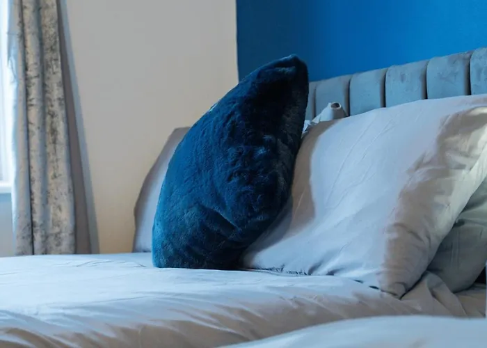 Semesterbostad Luxury Group - - Sleeps 9 *