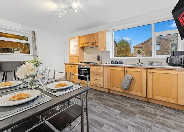 Luxury Group - - Sleeps 9 Semesterbostad Manchester