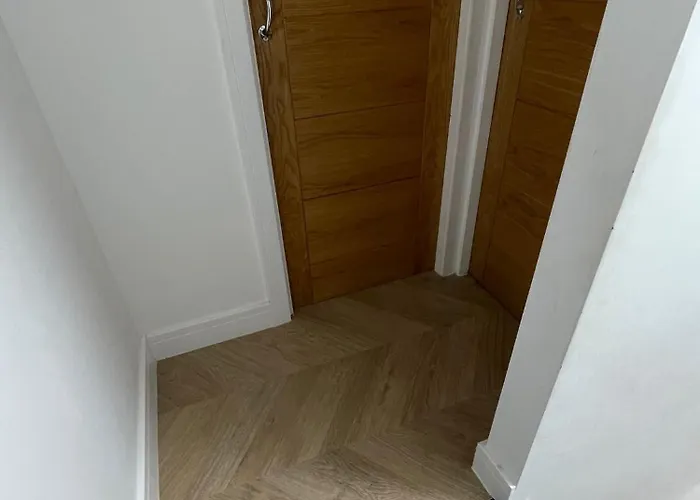 Hendham - Near Etihad Stadium, Coop Live Arena, National Cycling Centre & 24 Hour Asda מנצ'סטר