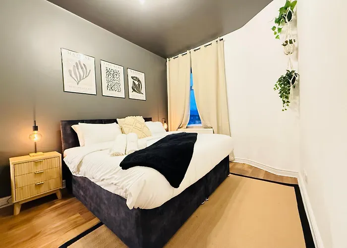 Stunning 3-bed Games