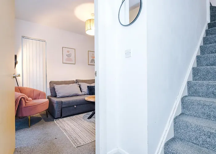 Tatil Evi Spacious Escape On - Parking - Garden Manchester