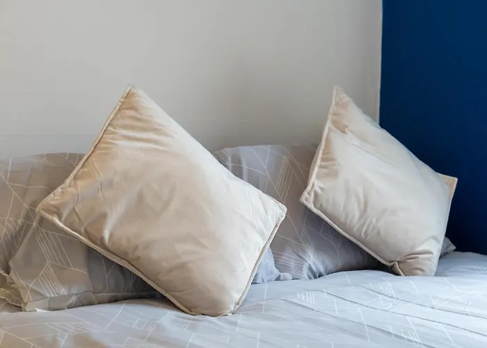 Premium Failsworth - Sleeps Up To 14! Tatil Evi Manchester