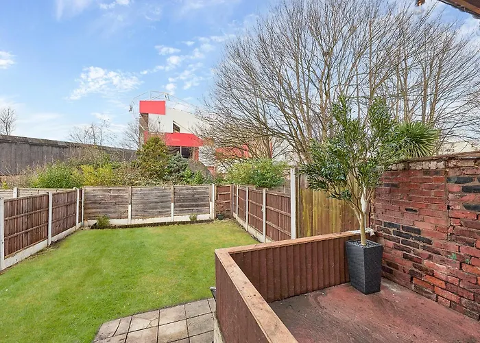 펜션 Stylish 4 Bed In Old Trafford Next To Mufc 맨체스터