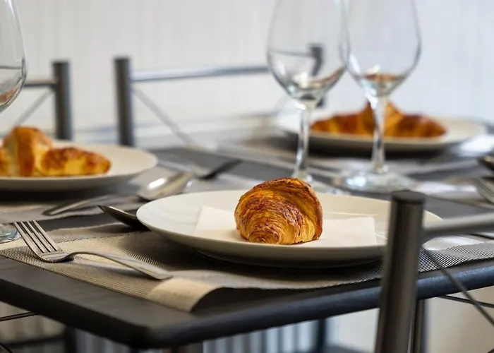 Premium Failsworth - Sleeps Up To 14! * Manchester