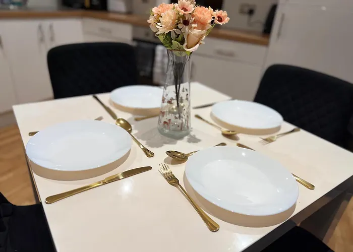 דירה Lux High-rise Two Bed-balcony With Waterside View מנצ'סטר