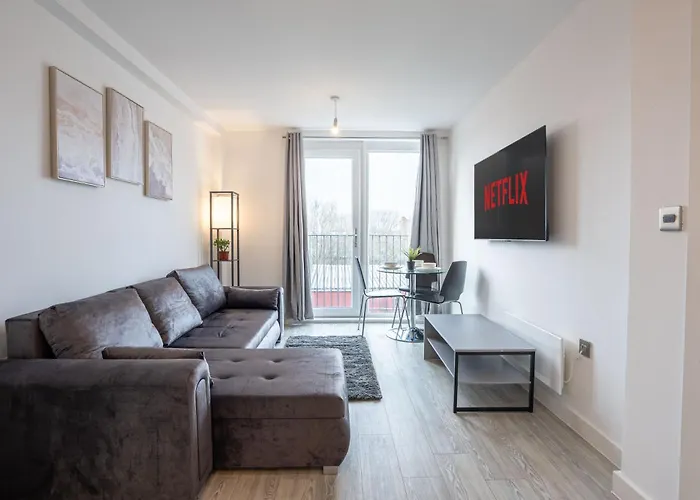 Elegant Modern One Bed Flat With Juliet Balcony Mánchester