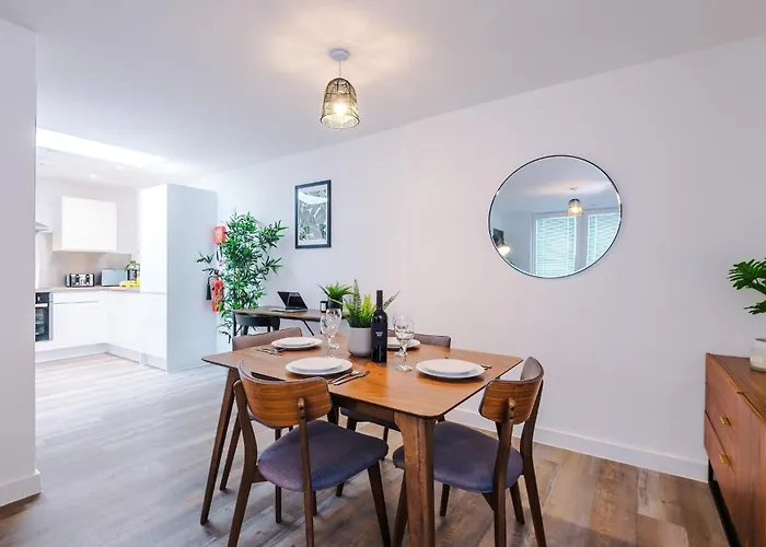 Appartamento Trafford Loft Modern In *