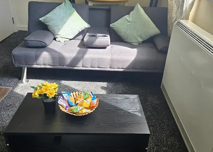 Delightful 1br With Garden & Wifi