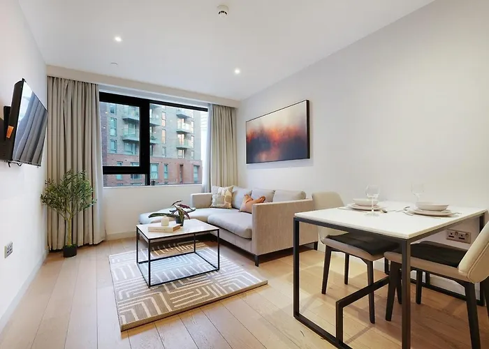 Tranquil & Modern One Bedroom Apartment *