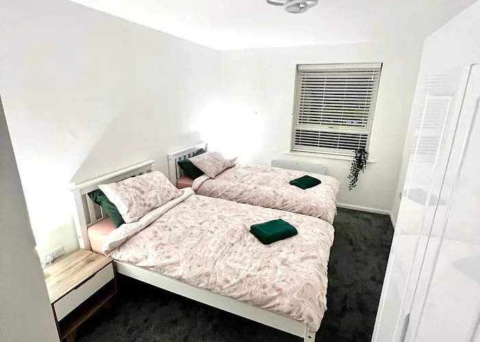 Stretford Gem - South Manchester