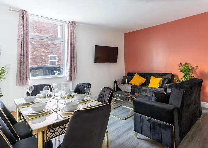 דירה Mauldeth Road Full House מנצ'סטר