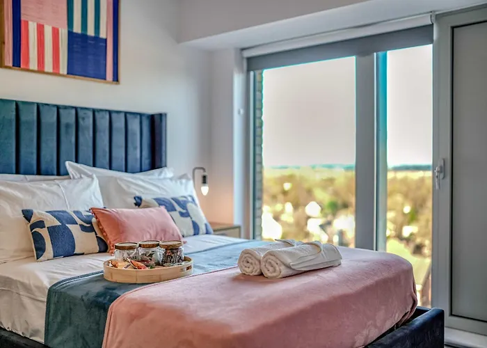 Apartamento View - 1 Minute To Transport Links - Sleeps 3