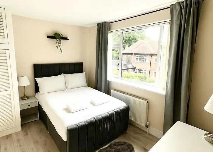 Apartament Spacious 2-bed Near Centre *