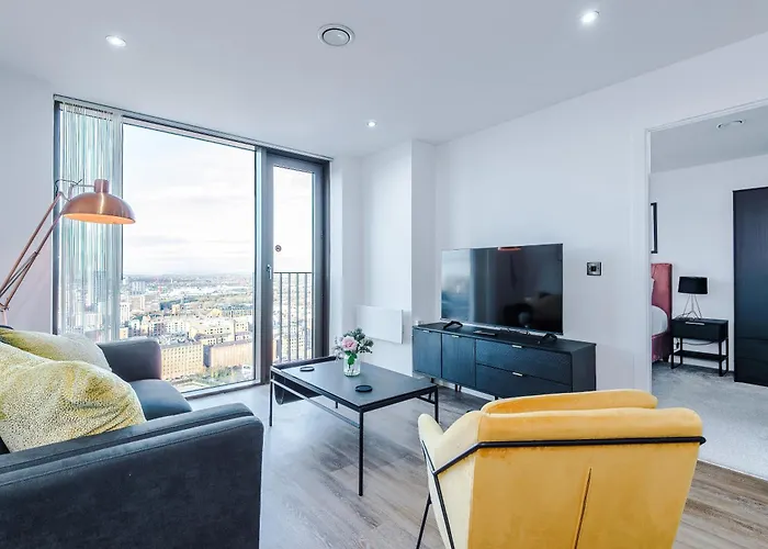 Apartament View With Pool Manchester