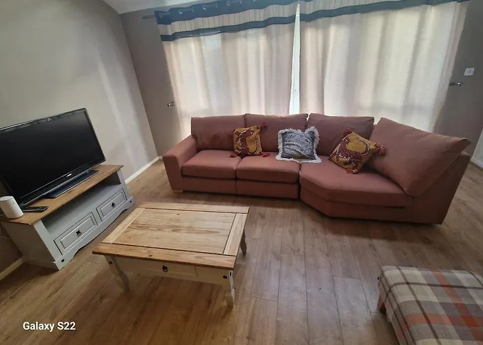 Greenland 62 مانشستر