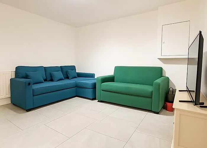 The Little Nest * Mánchester