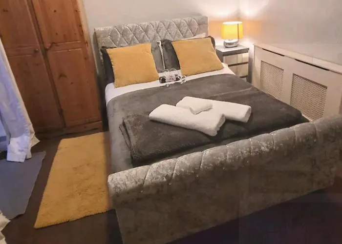 아파트 2-bed Sleeps 4 On-site Parking *