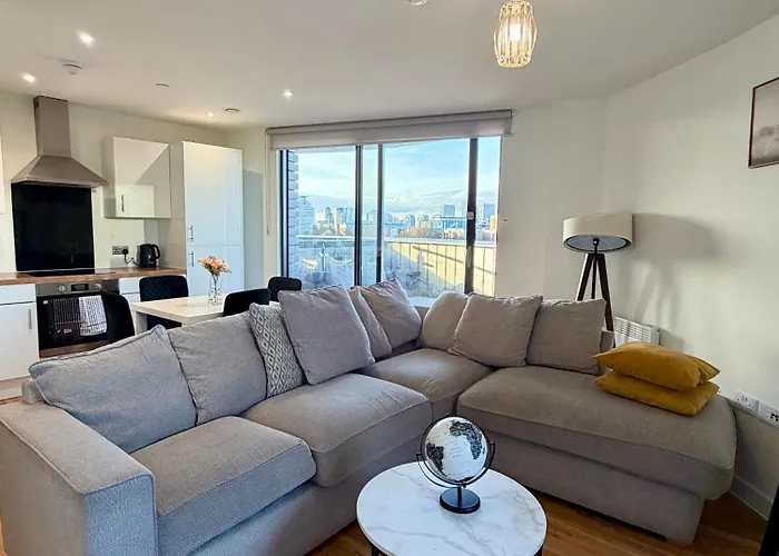 Lux High-rise Two Bed-balcony With Waterside View Apartamento