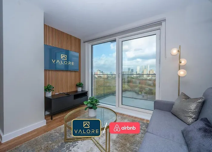 아파트 Luxury Waterfront 2br - Free Gym Access & Parking *