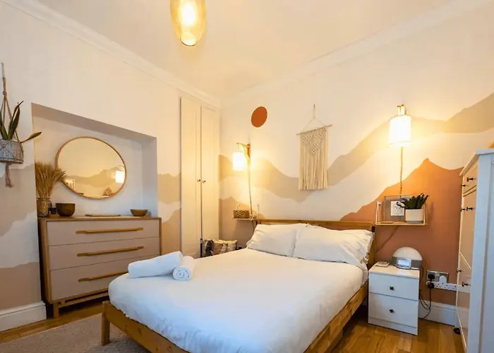 1bdr Didsbury Loft With Parking And Outdoor Space