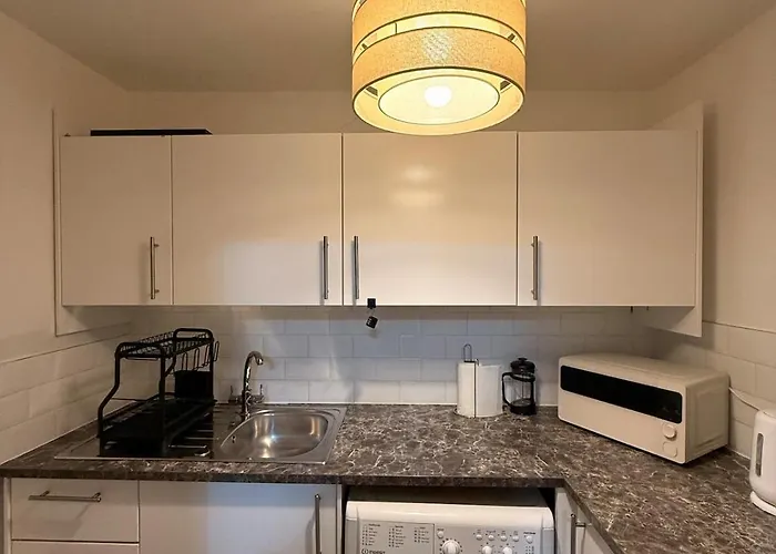 Get Lizzy Centre Gem Next To Shudehill Station 맨체스터